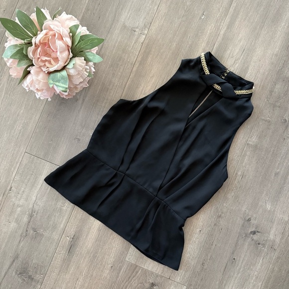 🍁5 for $15🍁 XOXO Black Peplum Gold Chain High Neck Sleeveless Blouse - Picture 1 of 5